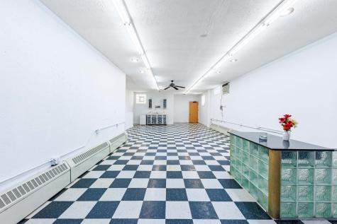 7041 West Addison Street Chicago IL 60634