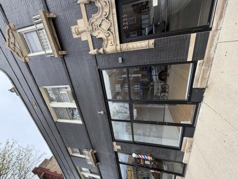 5233 North Damen Avenue Chicago IL 60625