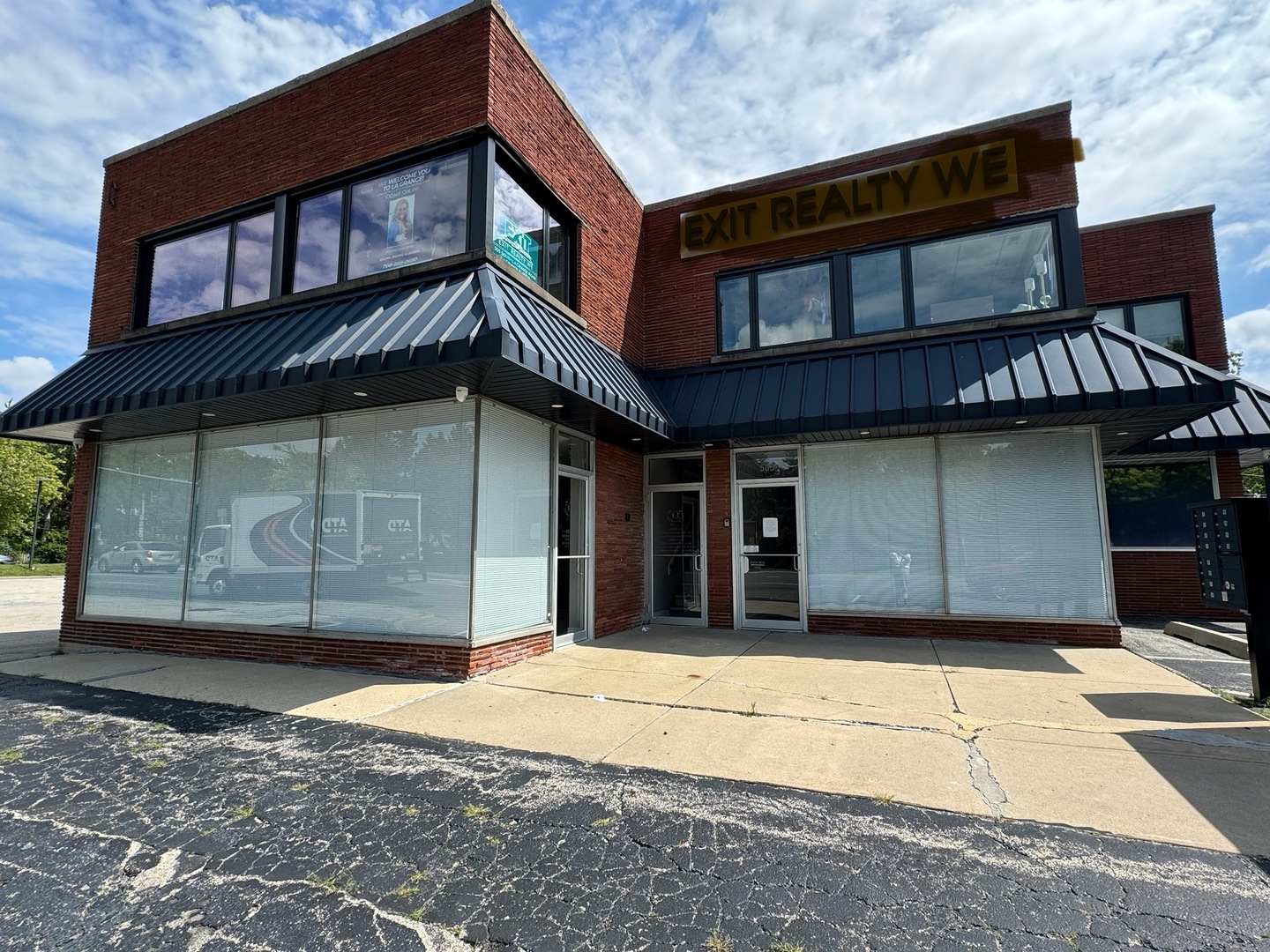 505 South La Grange Road La Grange IL 60525