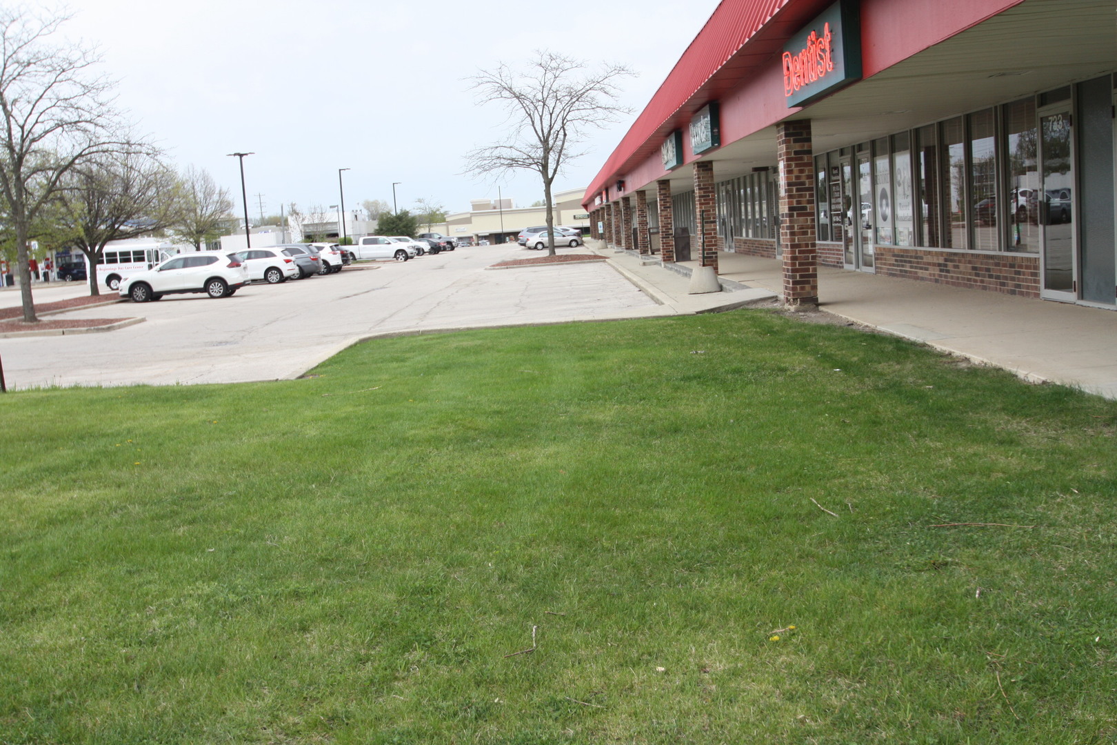 731 East Nerge Road Roselle IL 60172