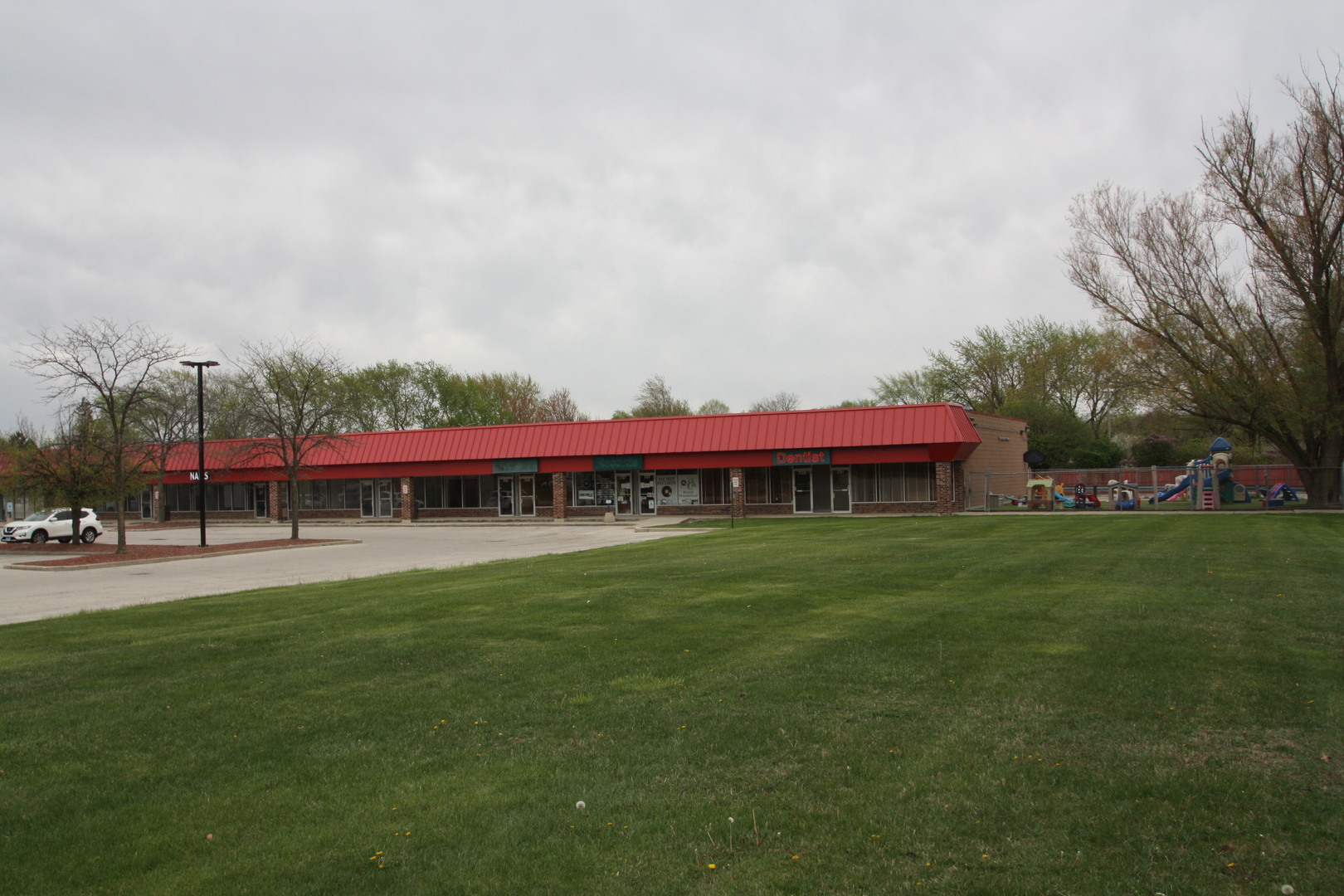 731 East Nerge Road Roselle IL 60172