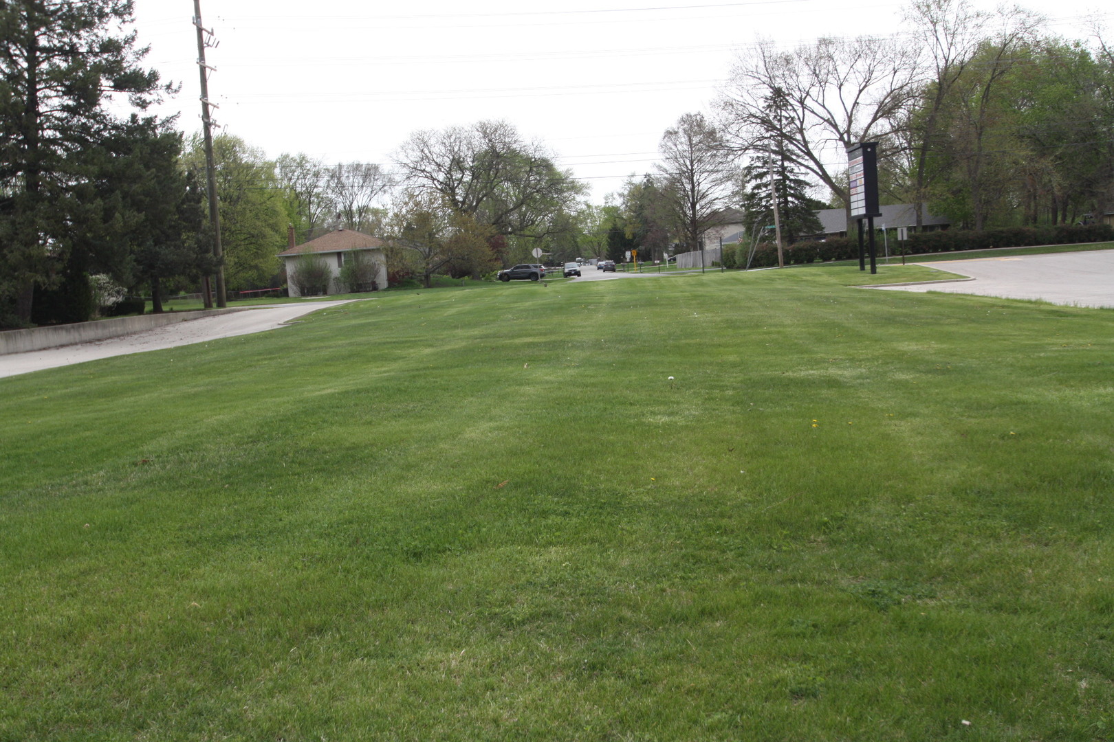 731 East Nerge Road Roselle IL 60172