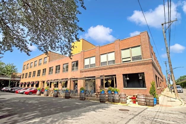 1806 West Cuyler Avenue Chicago IL 60613
