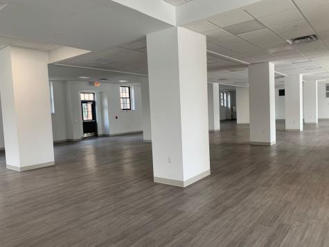62 East 47th Street Chicago IL 60653