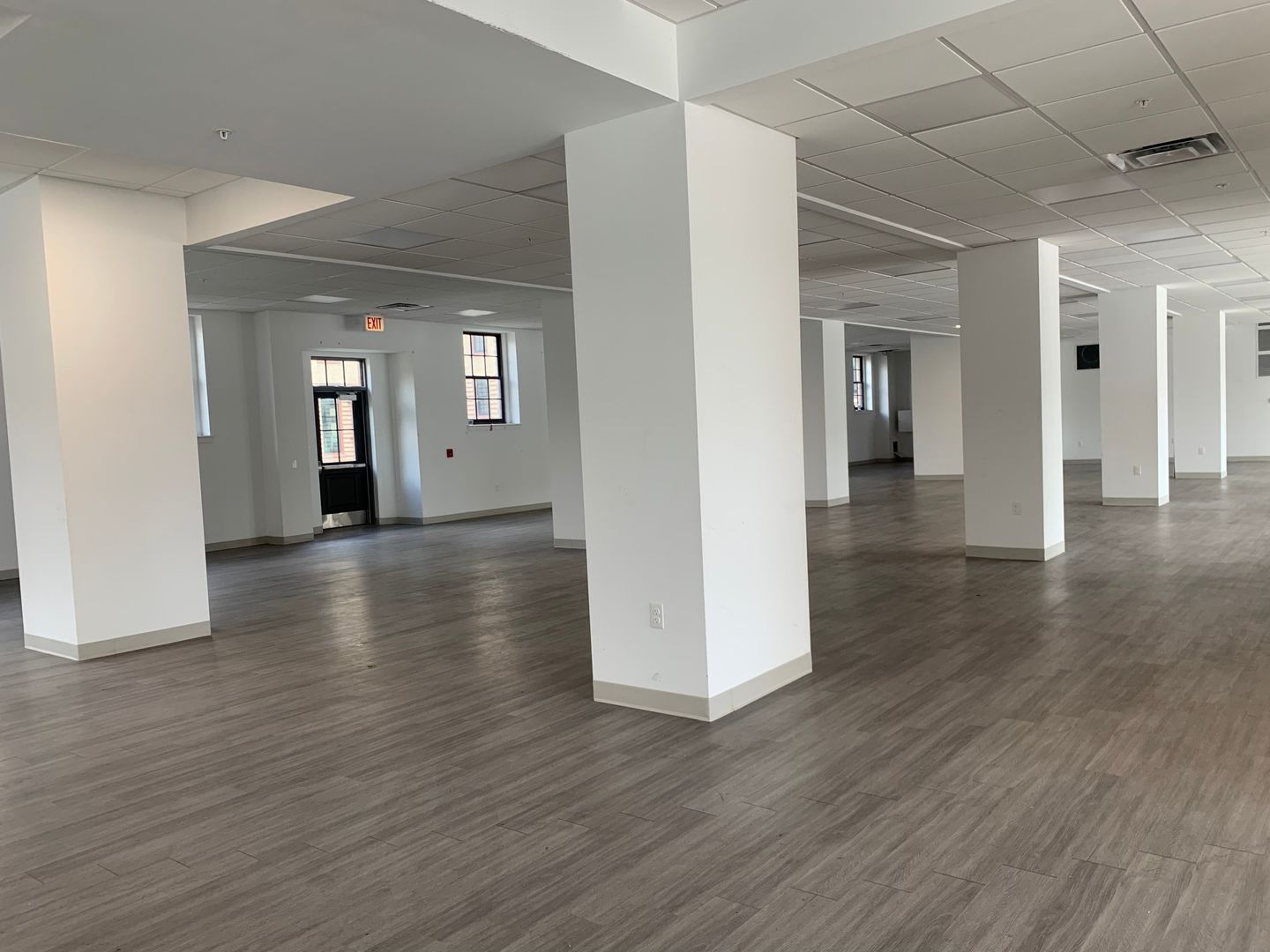 62 East 47th Street Chicago IL 60653