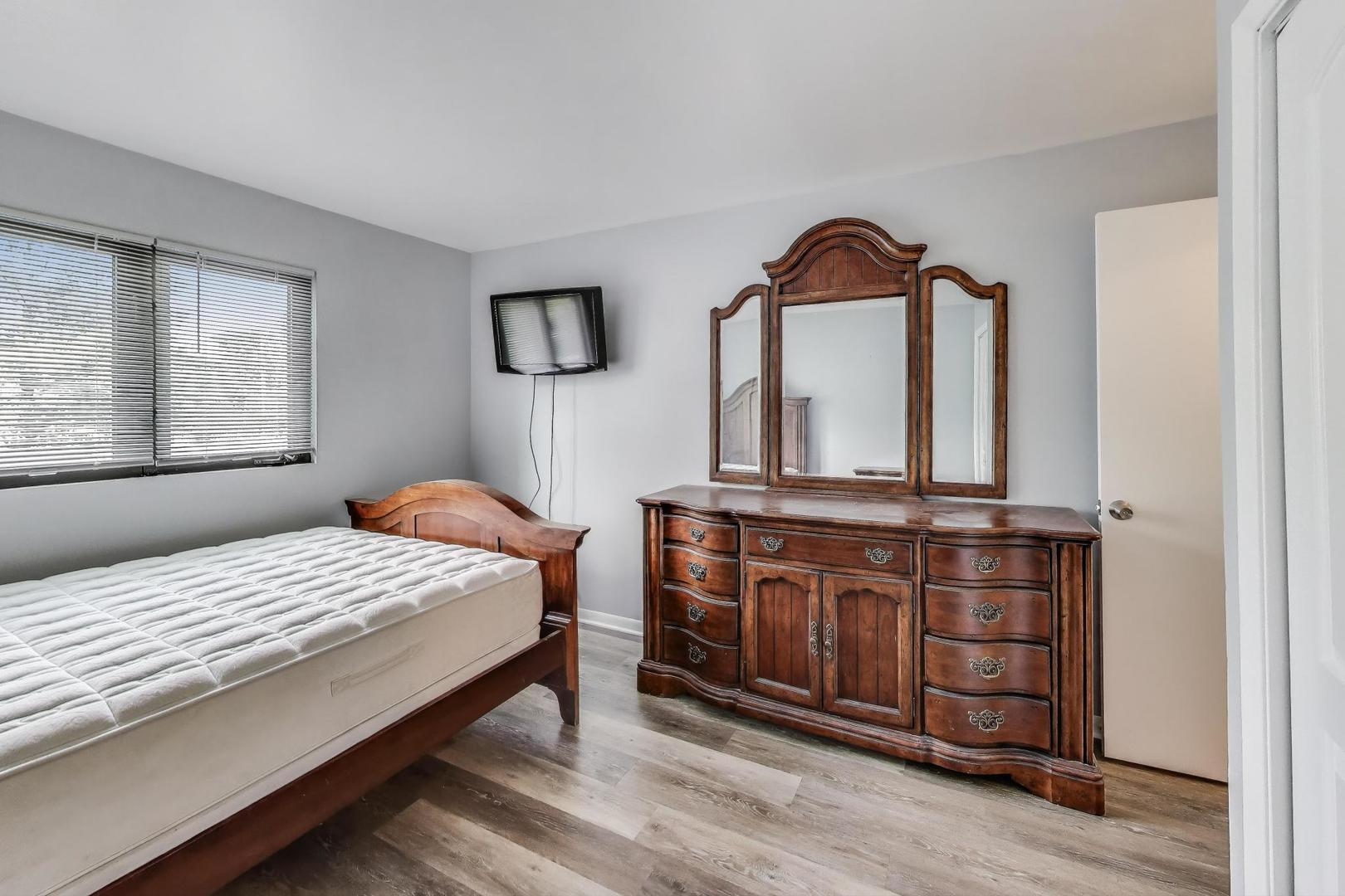 3439 Grand Avenue Brookfield IL 60513