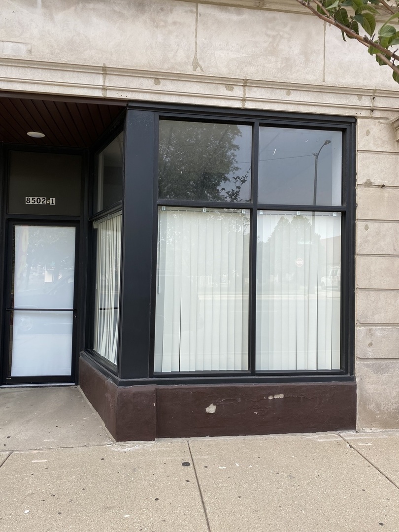 8502-1 South Stony Island Avenue Chicago IL 60617