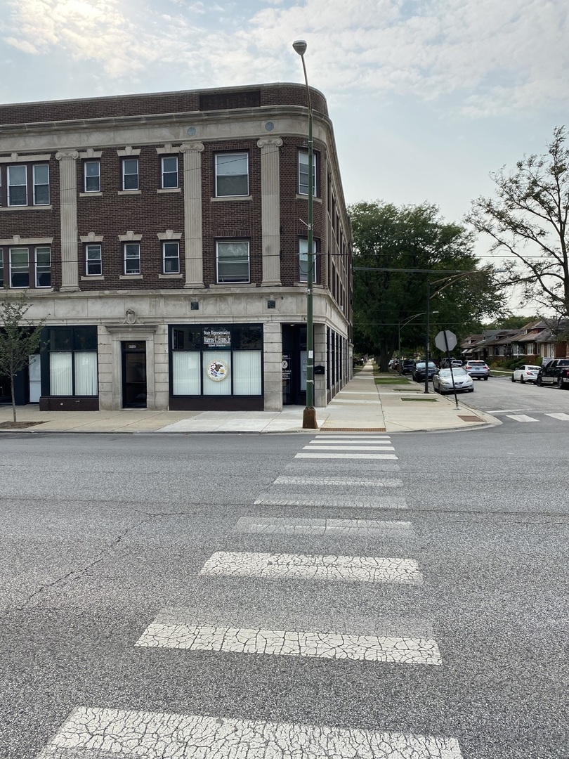 8502-1 South Stony Island Avenue Chicago IL 60617