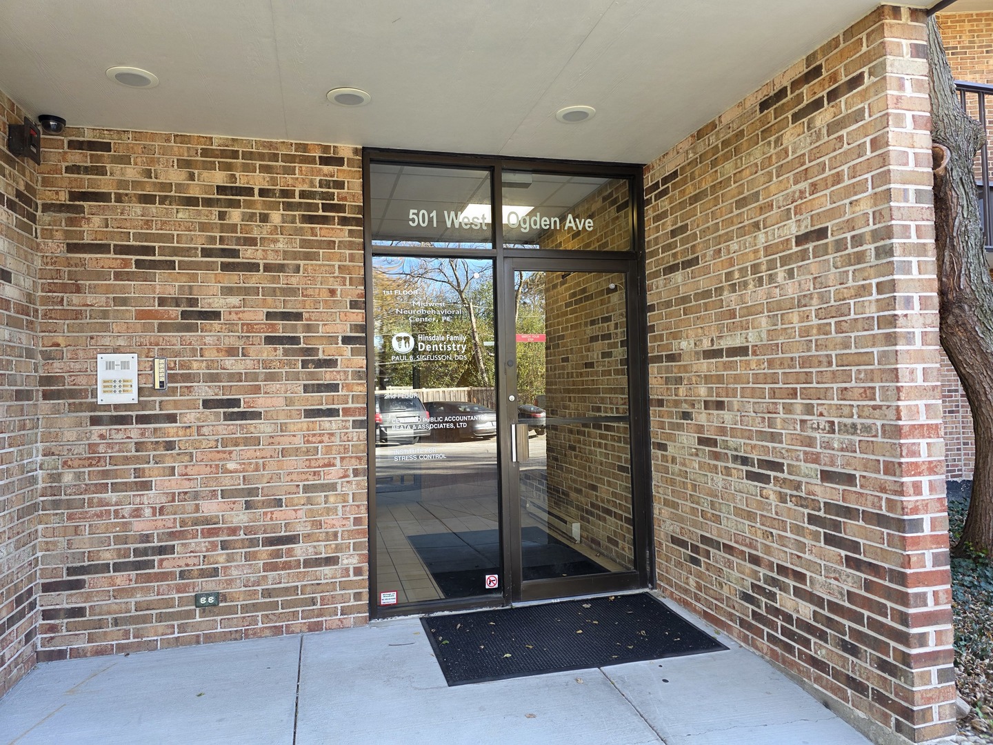 501 West Ogden Avenue Hinsdale IL 60521