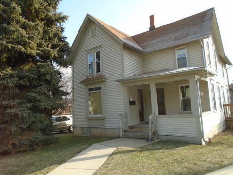 329 Jefferson Street Algonquin IL 60102