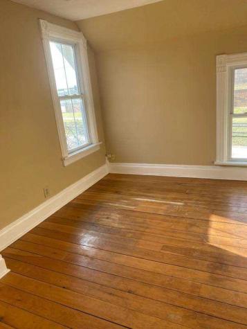 329 Jefferson Street Algonquin IL 60102
