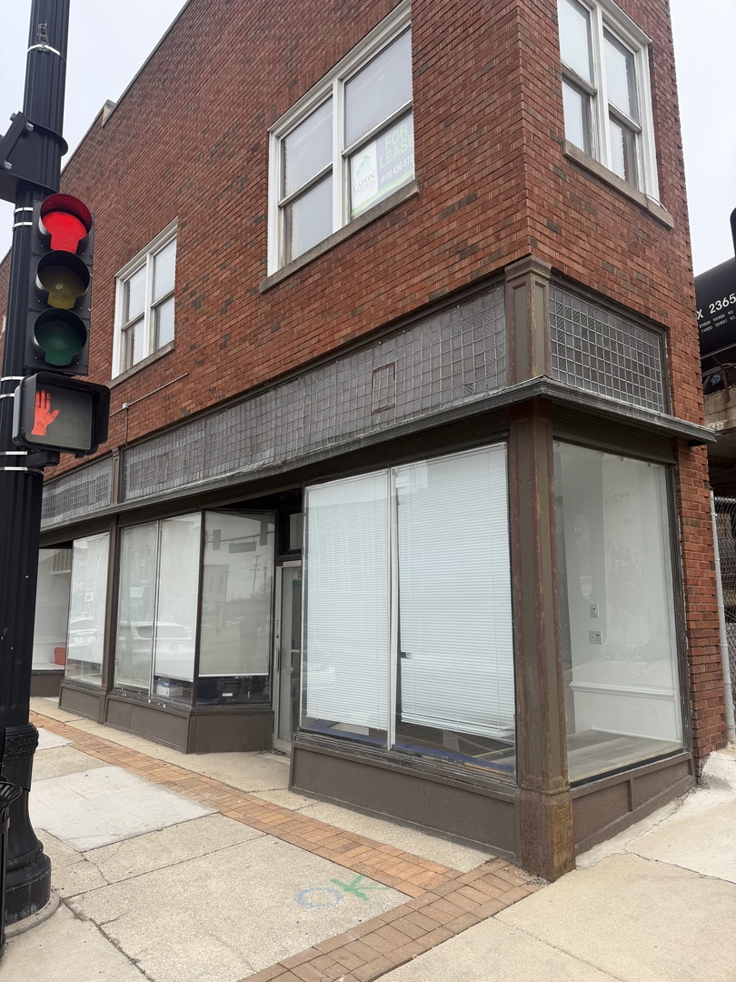 82-84 South Broadway Aurora IL 60505