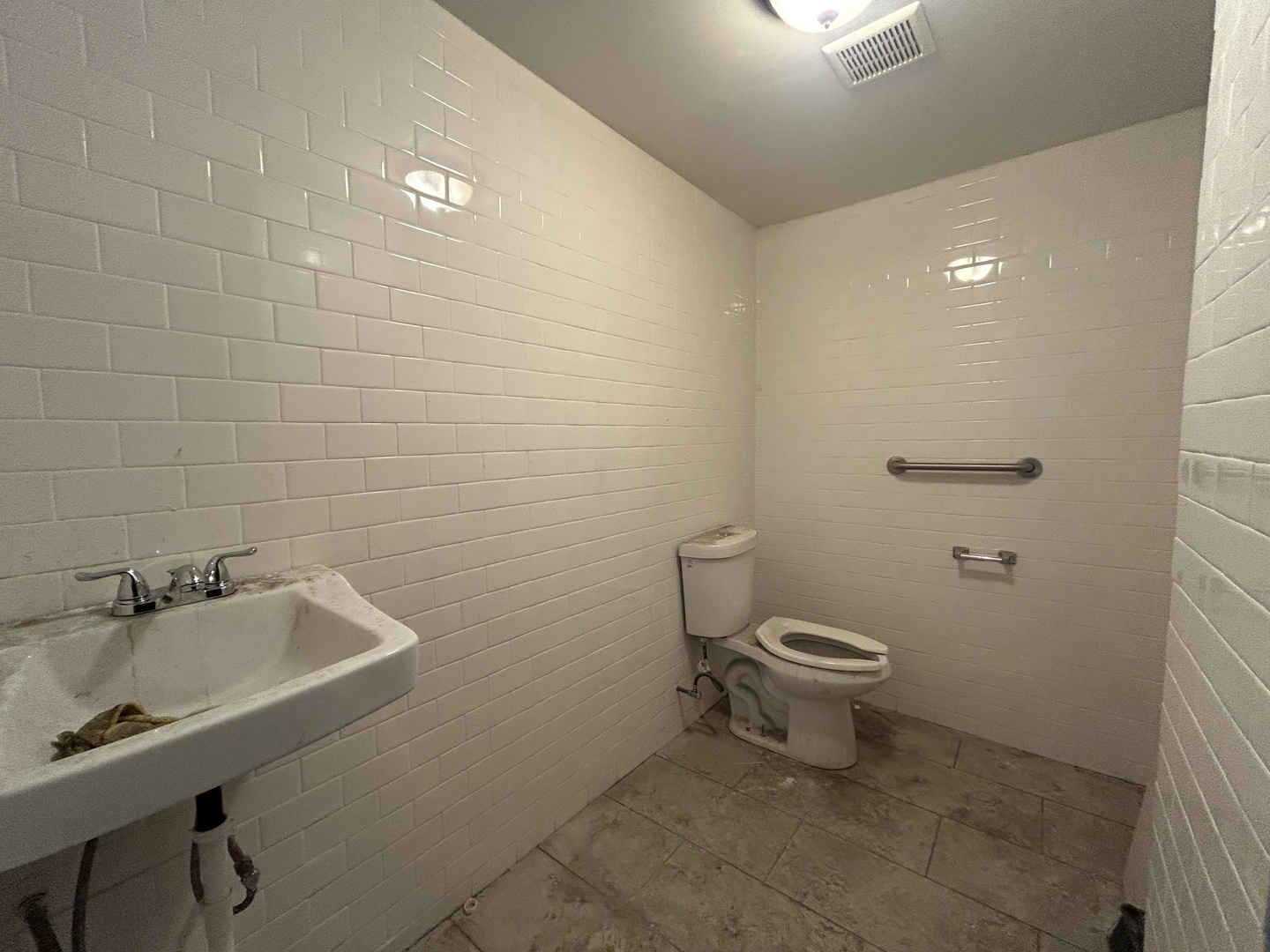 2406 West 63rd Street Chicago IL 60629