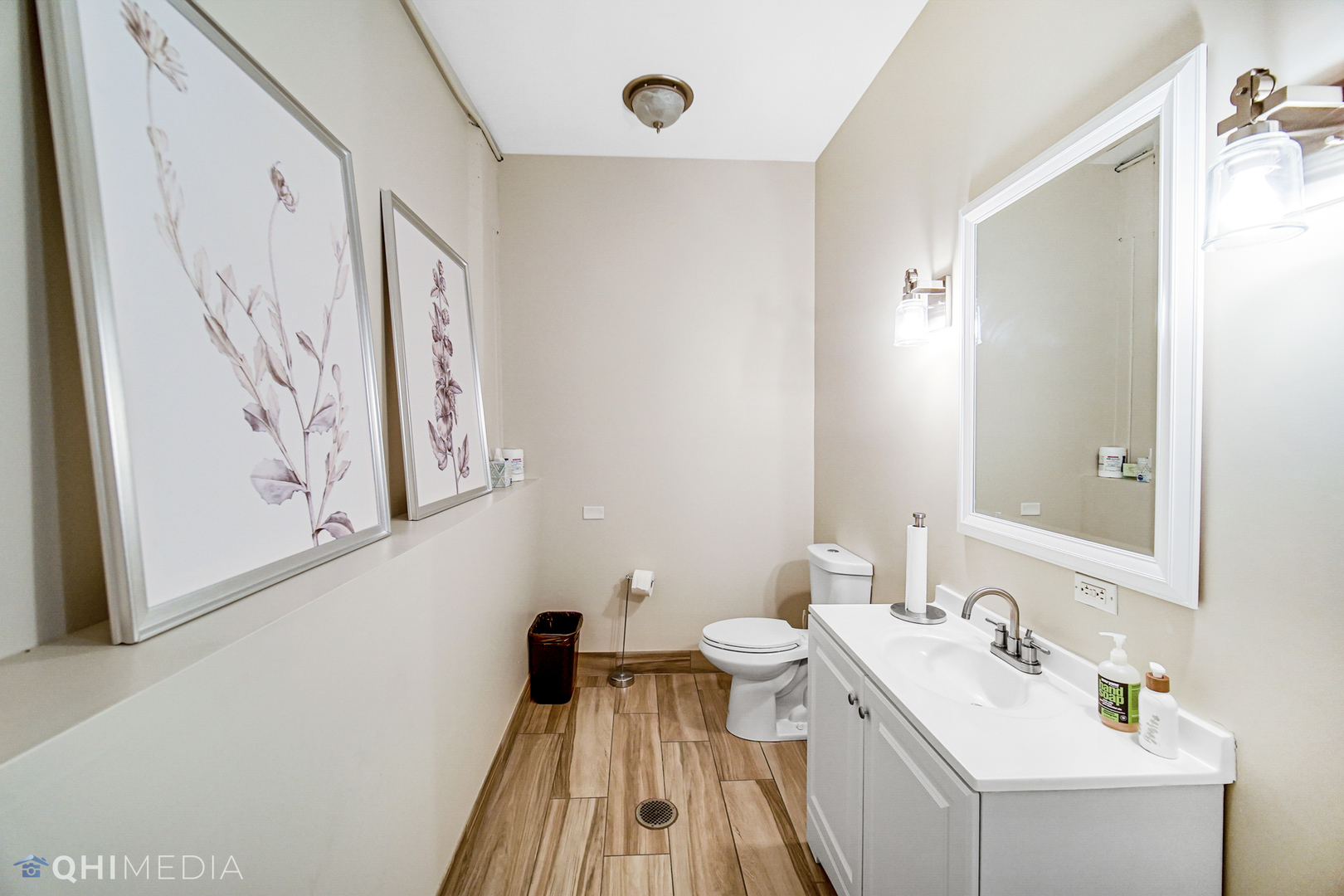 416 West Ontario Street Chicago IL 60610