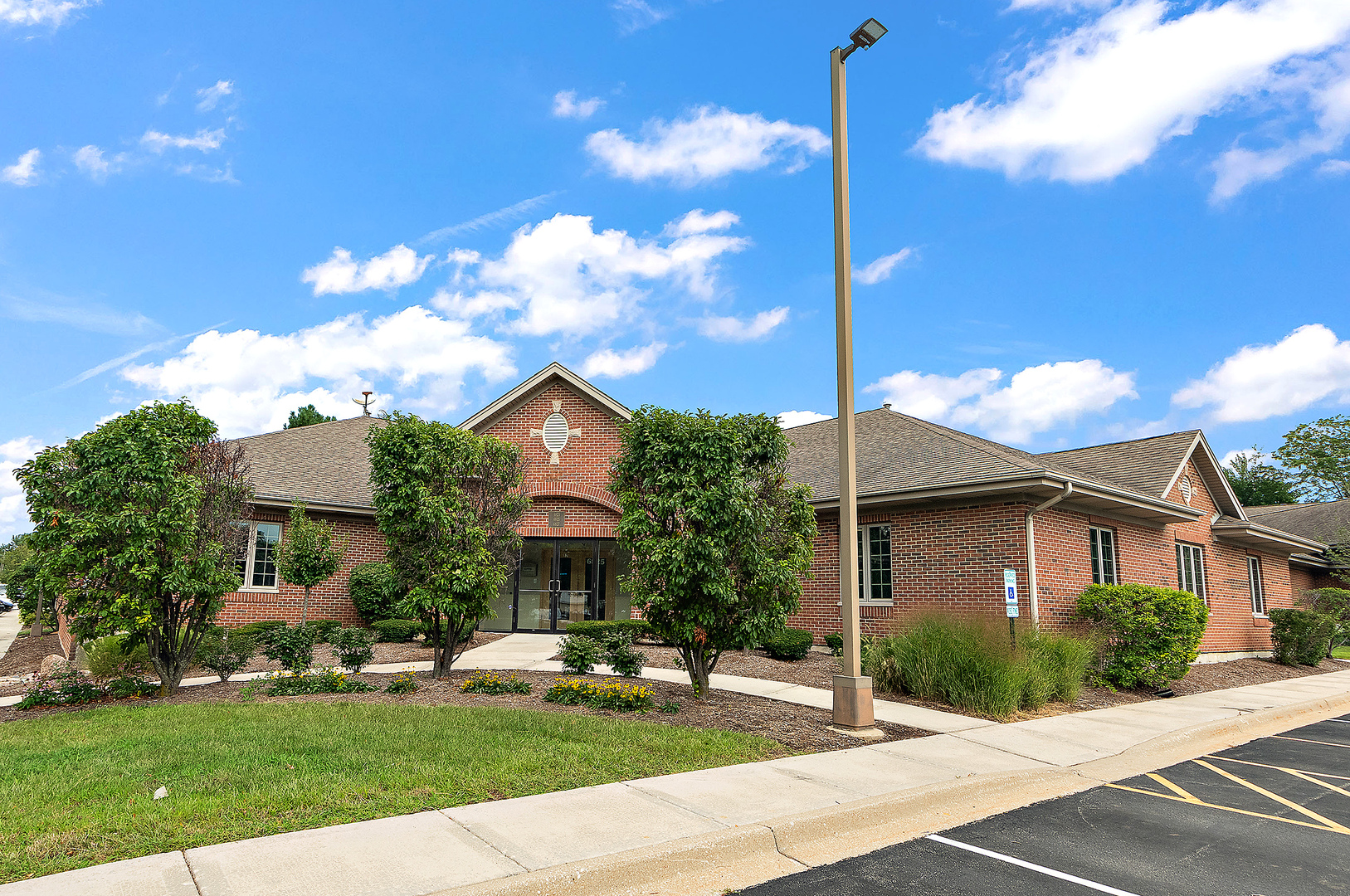 6825 Kingery Highway Willowbrook IL 60527