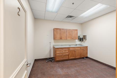 6825 Kingery Highway Willowbrook IL 60527