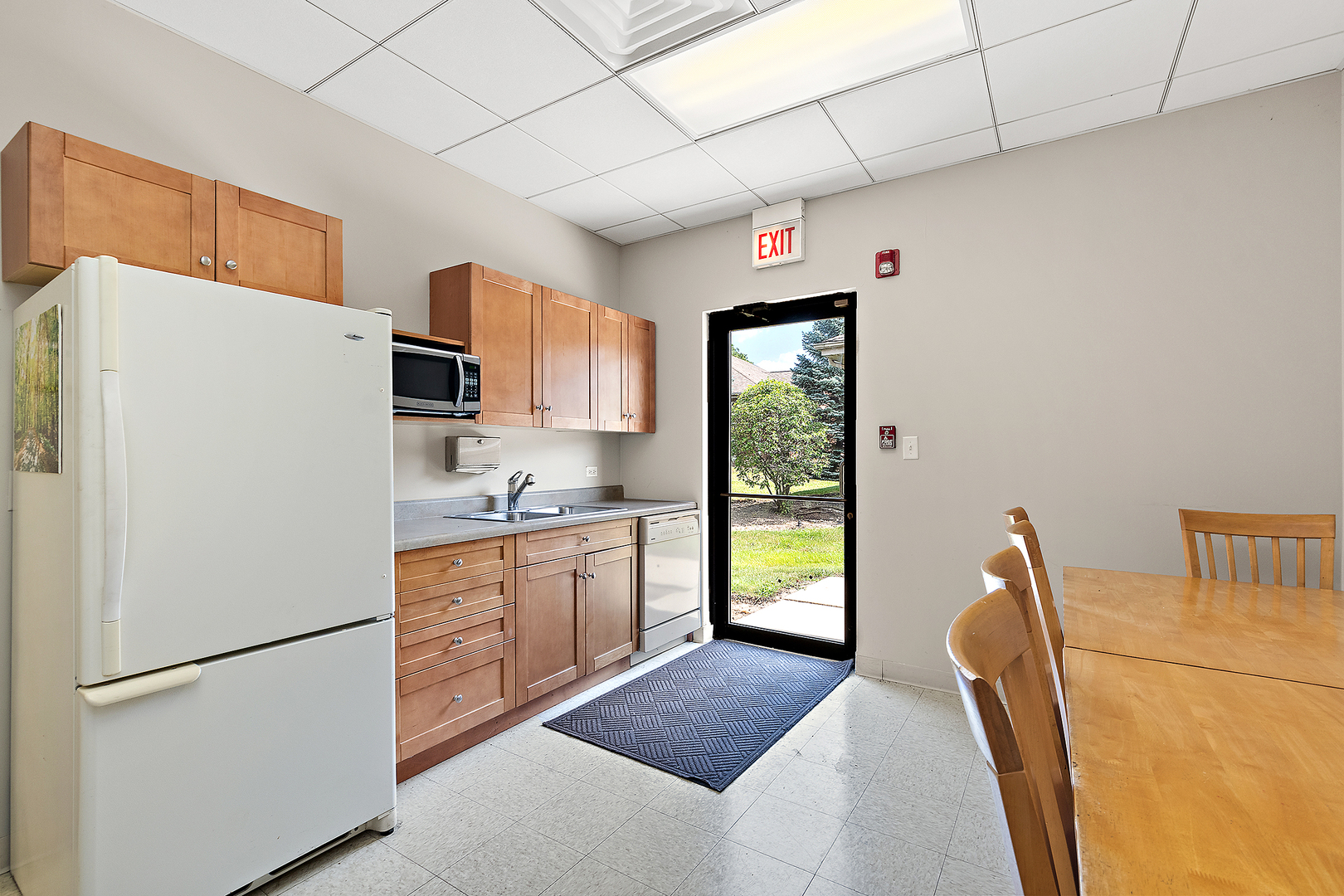 6825 Kingery Highway Willowbrook IL 60527