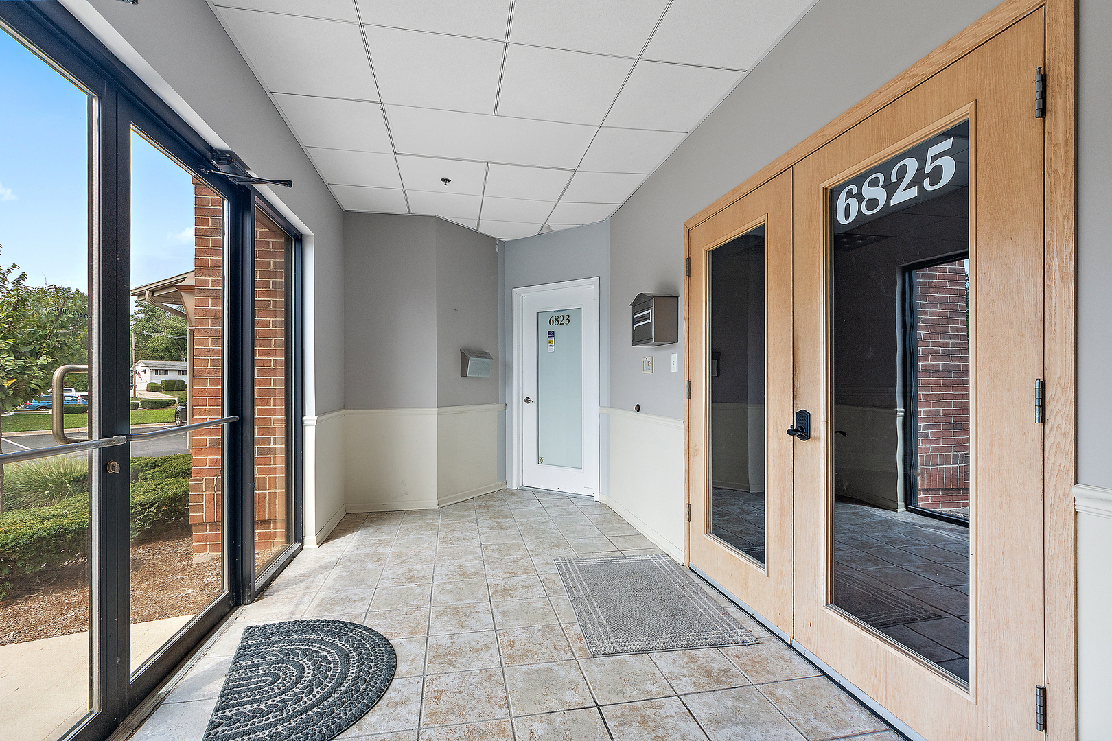 6825 Kingery Highway Willowbrook IL 60527
