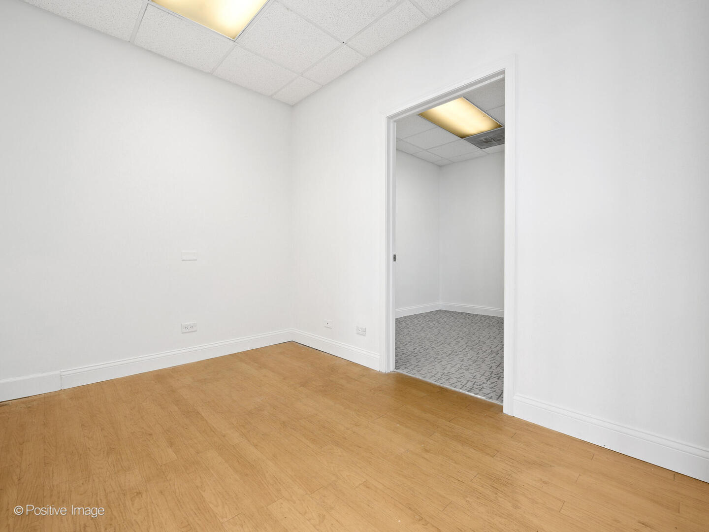 5365 West Devon Avenue Chicago IL 60646