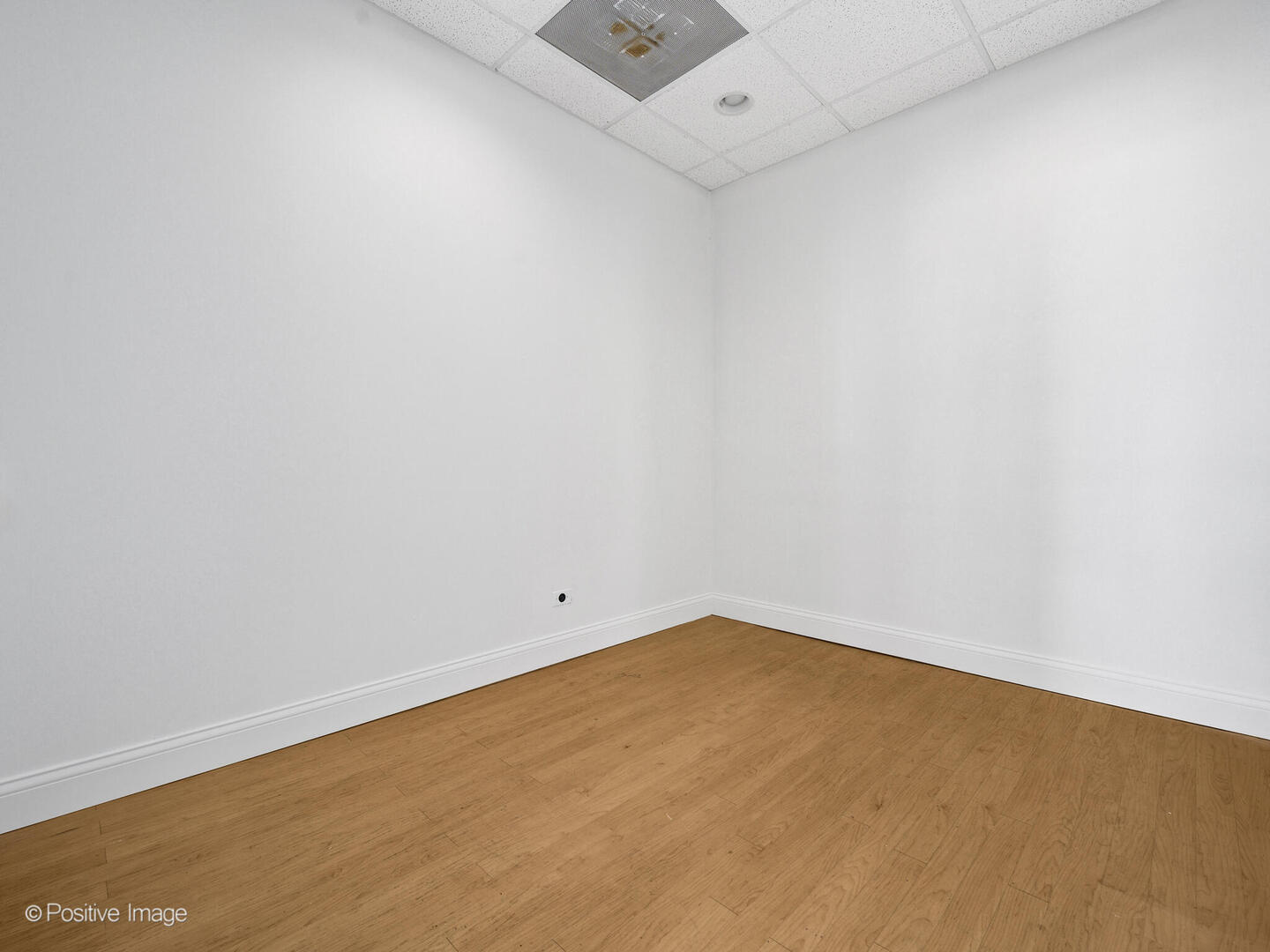 5365 West Devon Avenue Chicago IL 60646