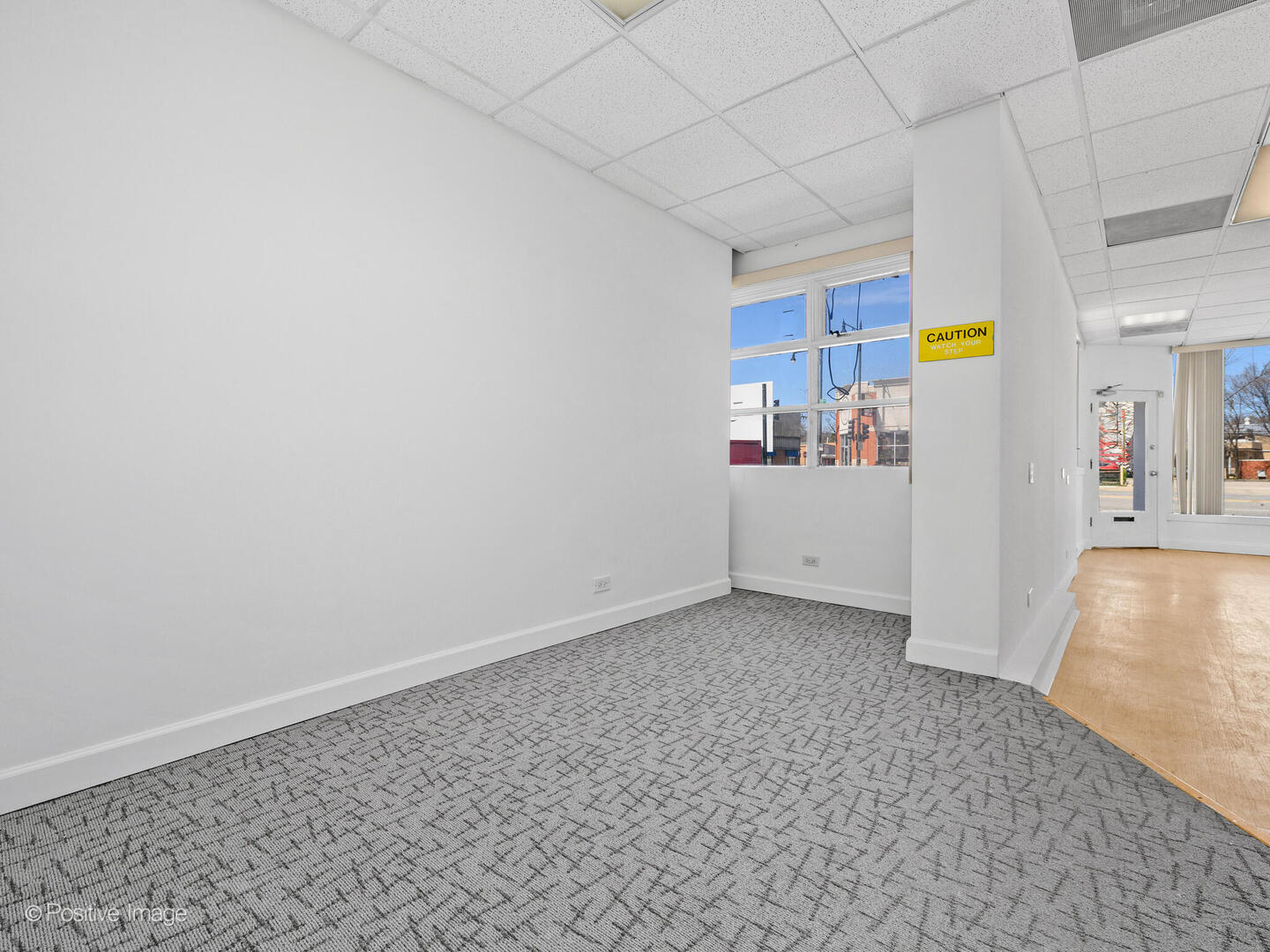 5365 West Devon Avenue Chicago IL 60646