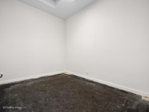 5365 West Devon Avenue Chicago IL 60646