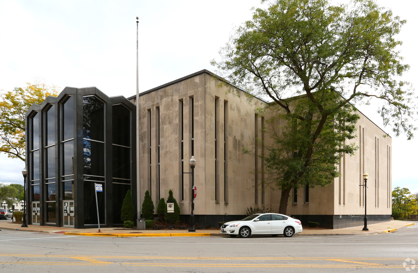 1 East Benton Street Aurora IL 60505