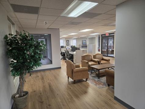 261 East Lake Street Bloomingdale IL 60108