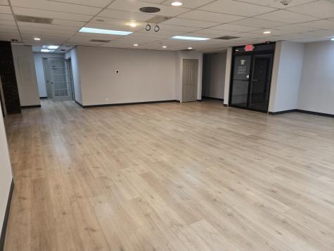 261 East Lake Street Bloomingdale IL 60108