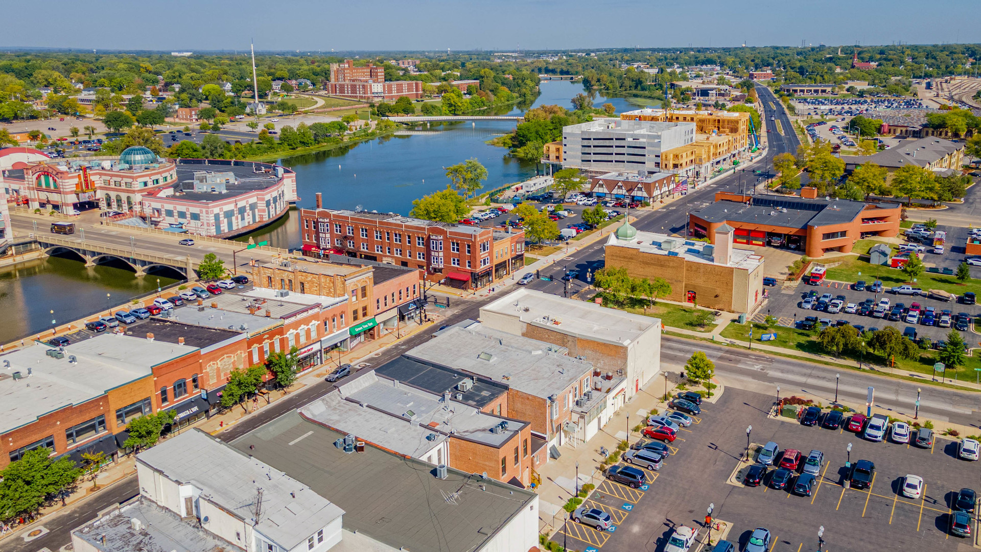 50 North Broadway Avenue Aurora IL 60505