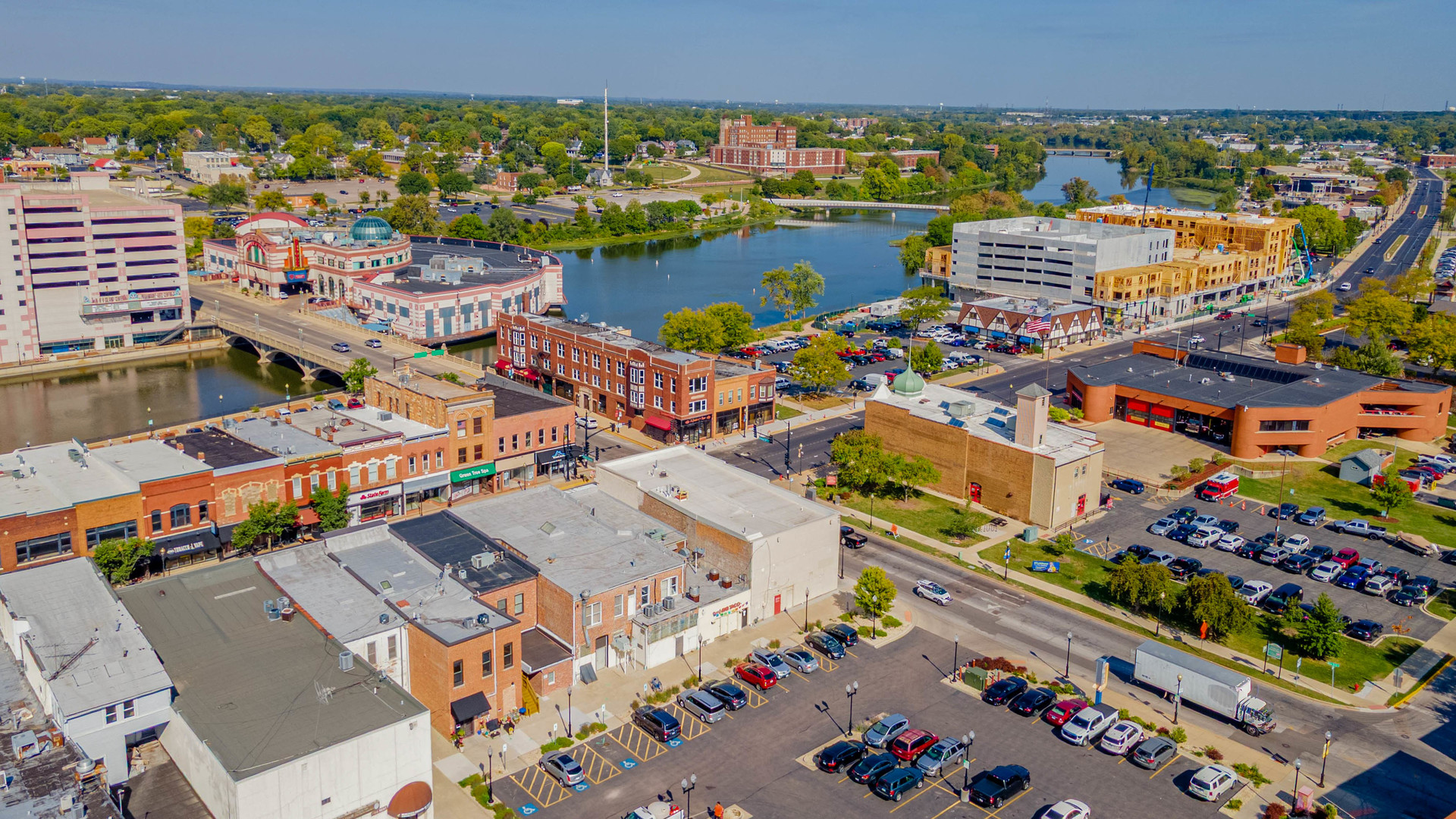 50 North Broadway Avenue Aurora IL 60505