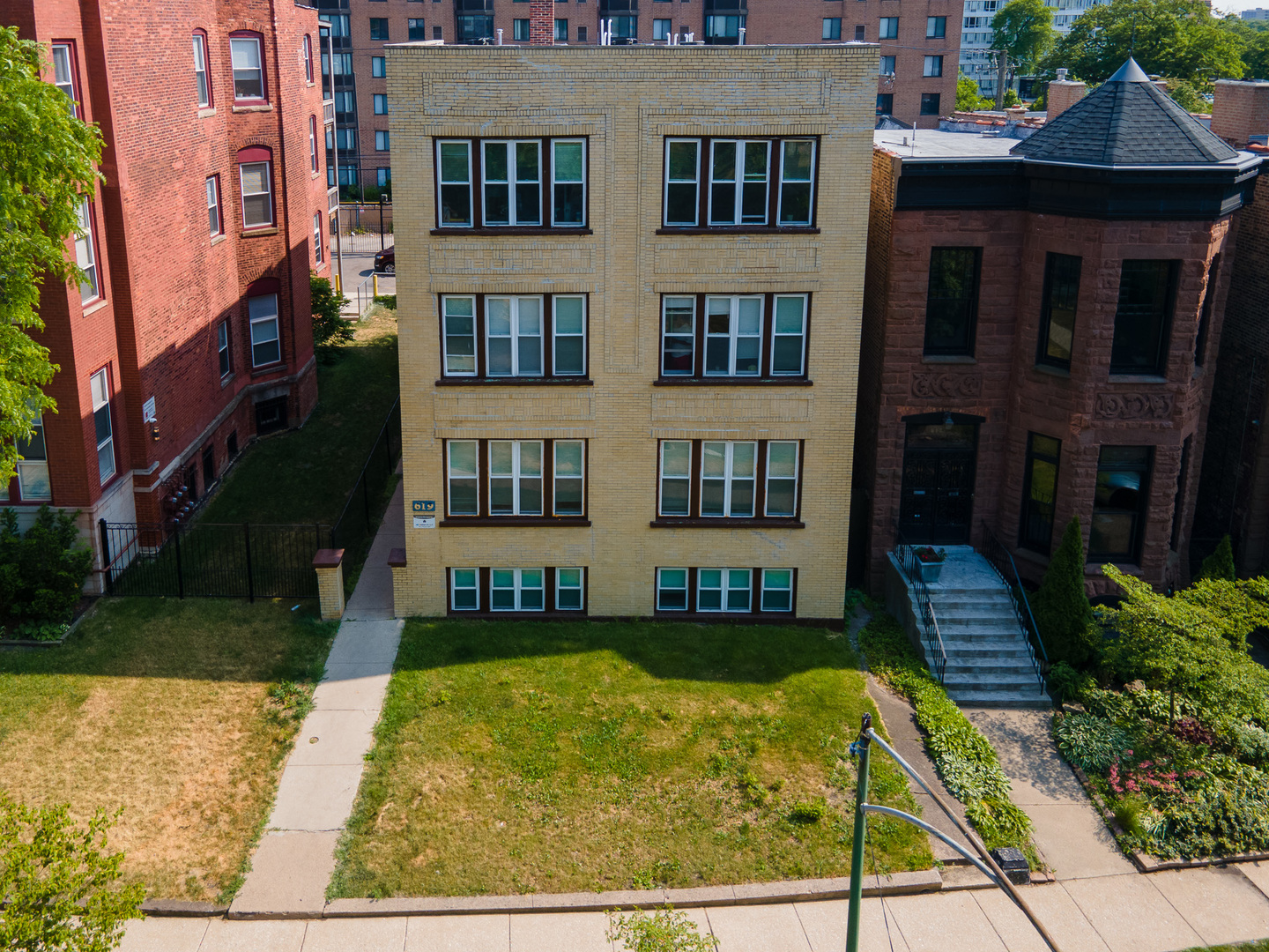 619 East Groveland Park Chicago IL 60653