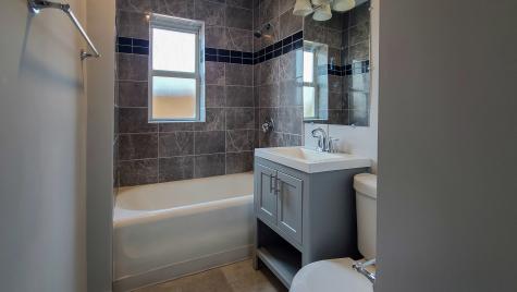 619 East Groveland Park Chicago IL 60653