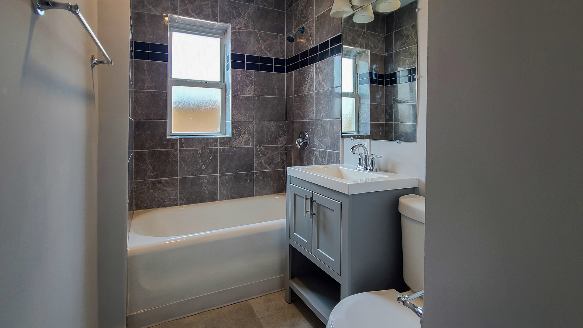 619 East Groveland Park Chicago IL 60653
