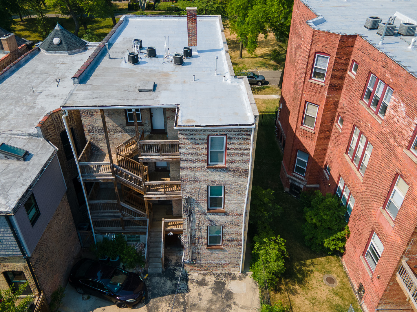 619 East Groveland Park Chicago IL 60653
