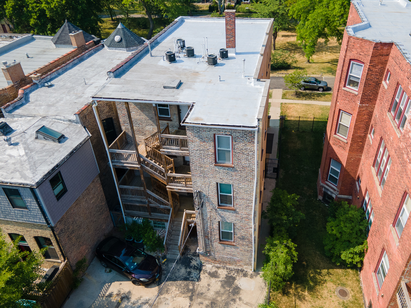619 East Groveland Park Chicago IL 60653