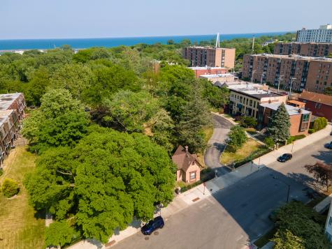 619 East Groveland Park Chicago IL 60653