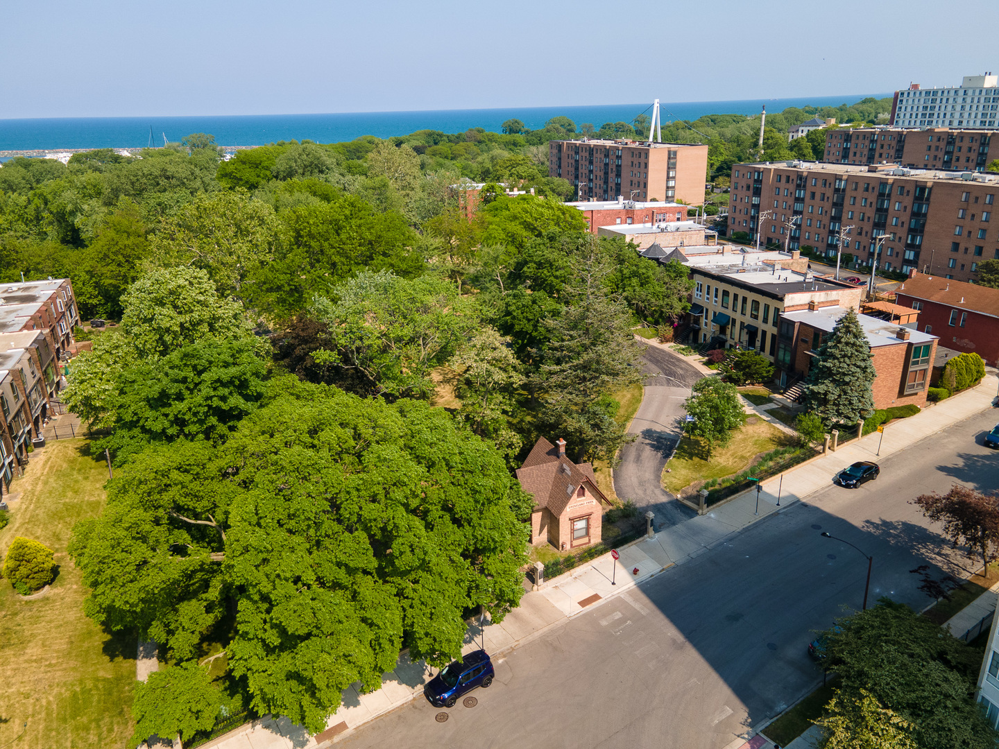 619 East Groveland Park Chicago IL 60653