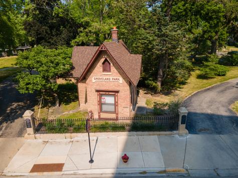 619 East Groveland Park Chicago IL 60653