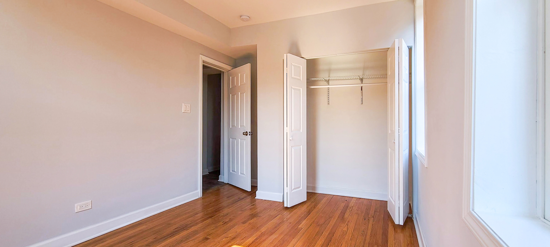 619 East Groveland Park Chicago IL 60653
