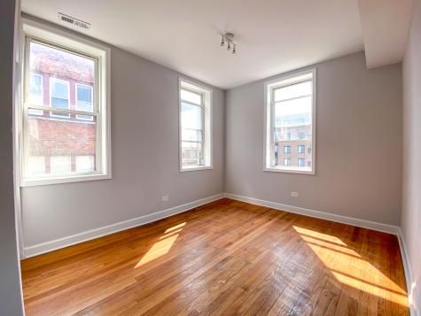 619 East Groveland Park Chicago IL 60653