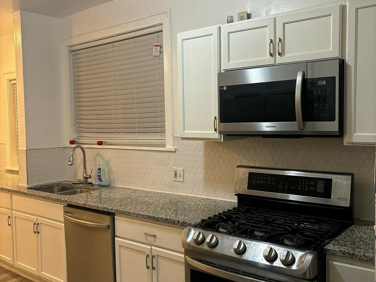 7600 South Phillips Avenue Chicago IL 60649