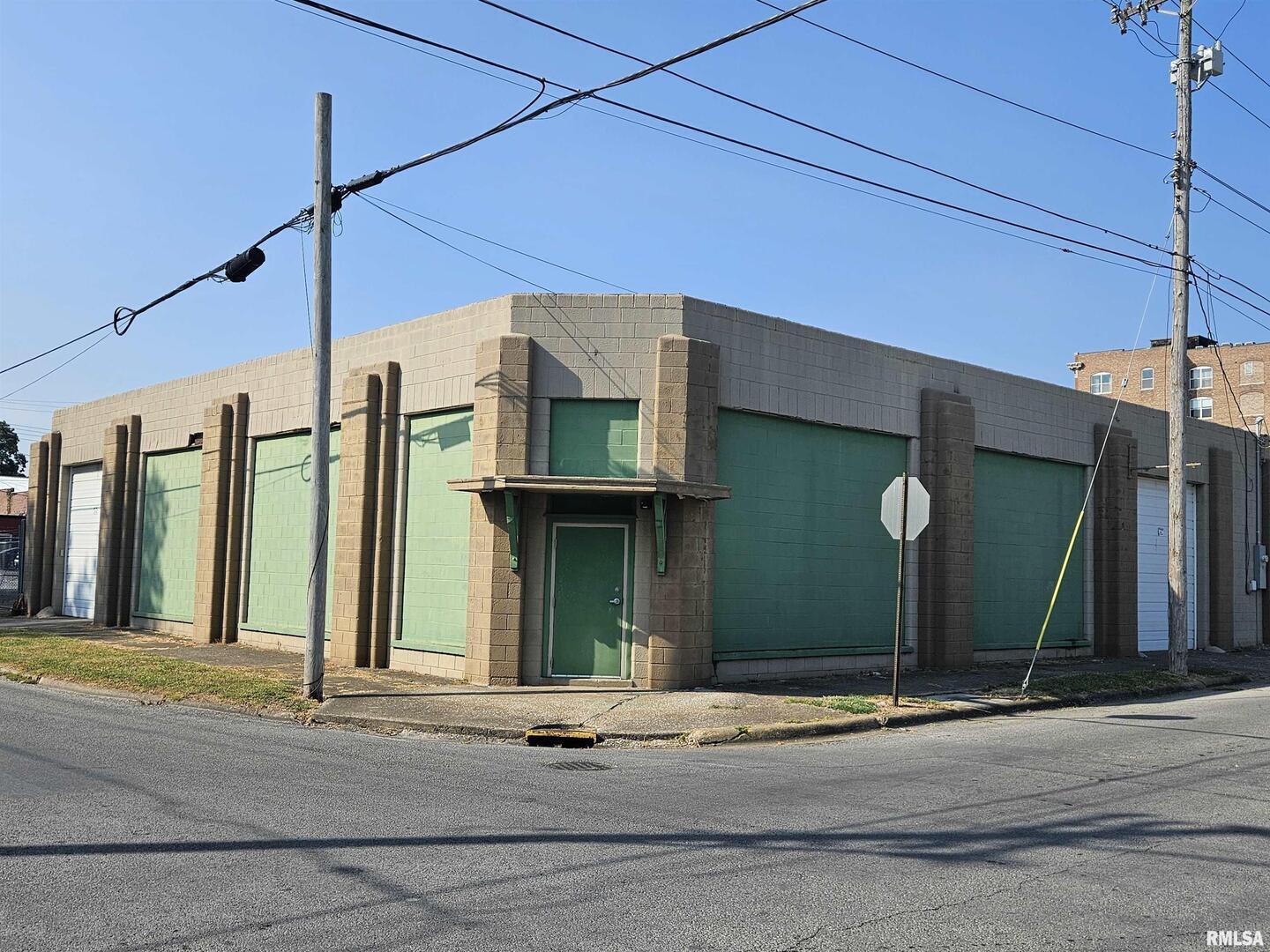 115 North Commercial Street Benton IL 62812