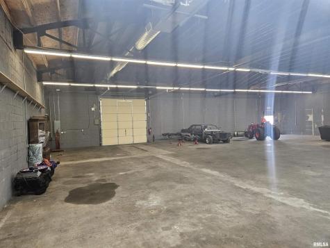 115 North Commercial Street Benton IL 62812