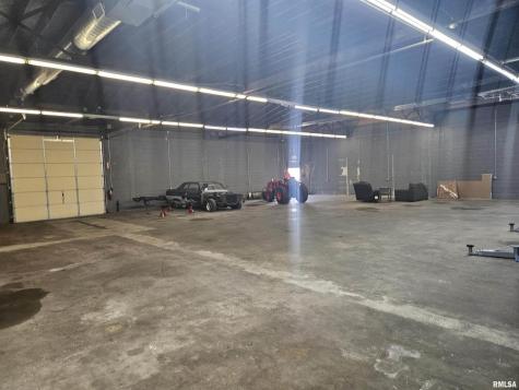 115 North Commercial Street Benton IL 62812
