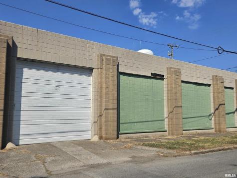 115 North Commercial Street Benton IL 62812