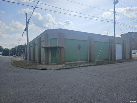 115 North Commercial Street Benton IL 62812