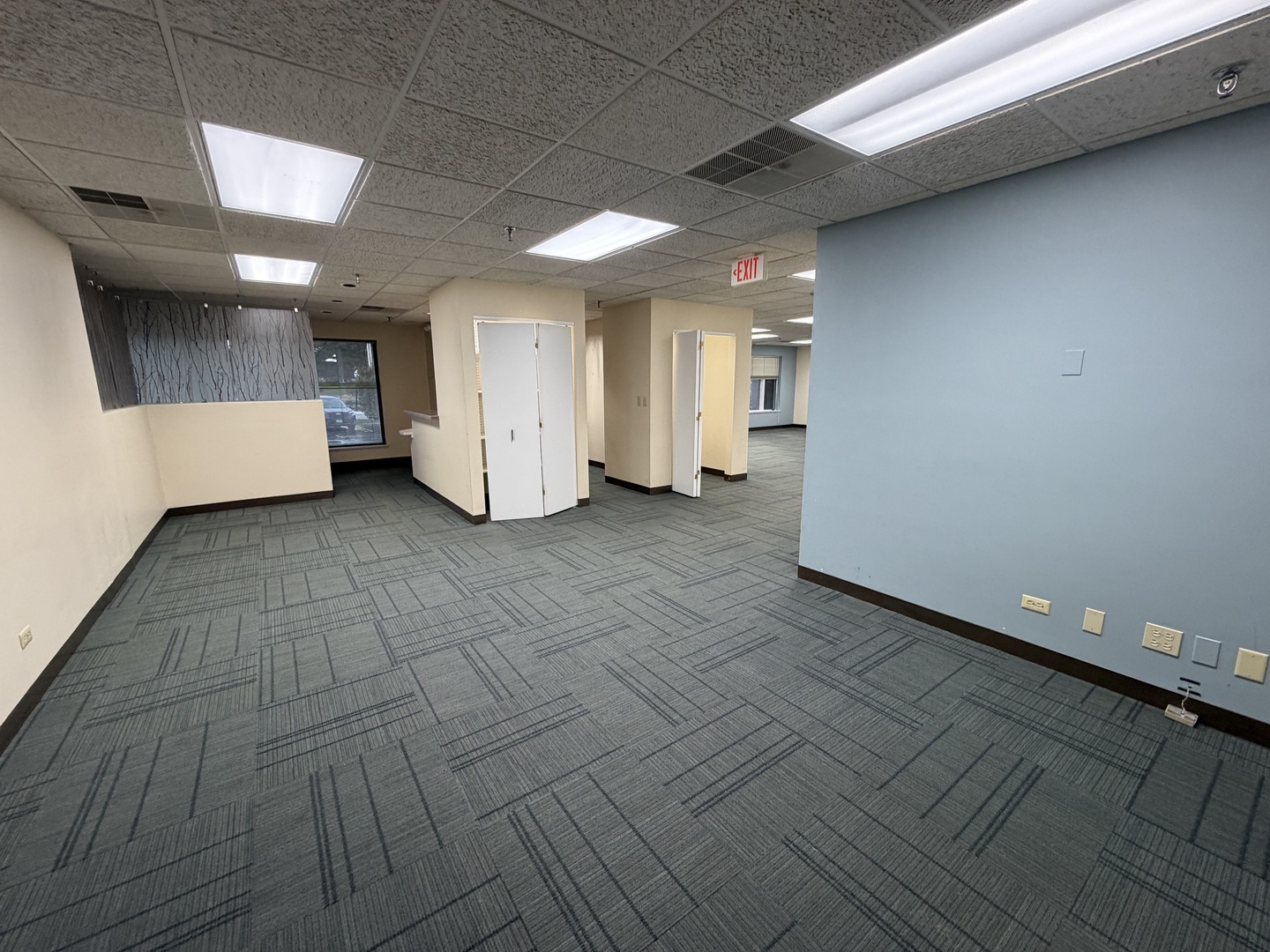 501-517 Thornhill Drive Carol Stream IL 60188