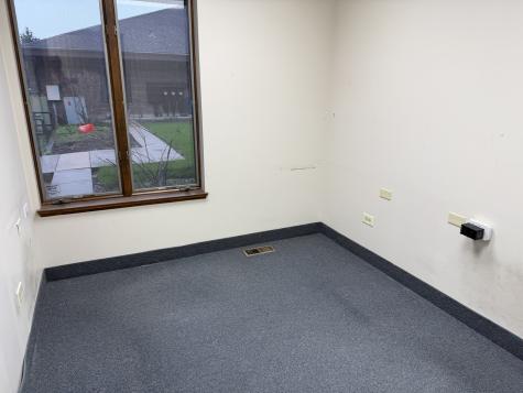 501-517 Thornhill Drive Carol Stream IL 60188