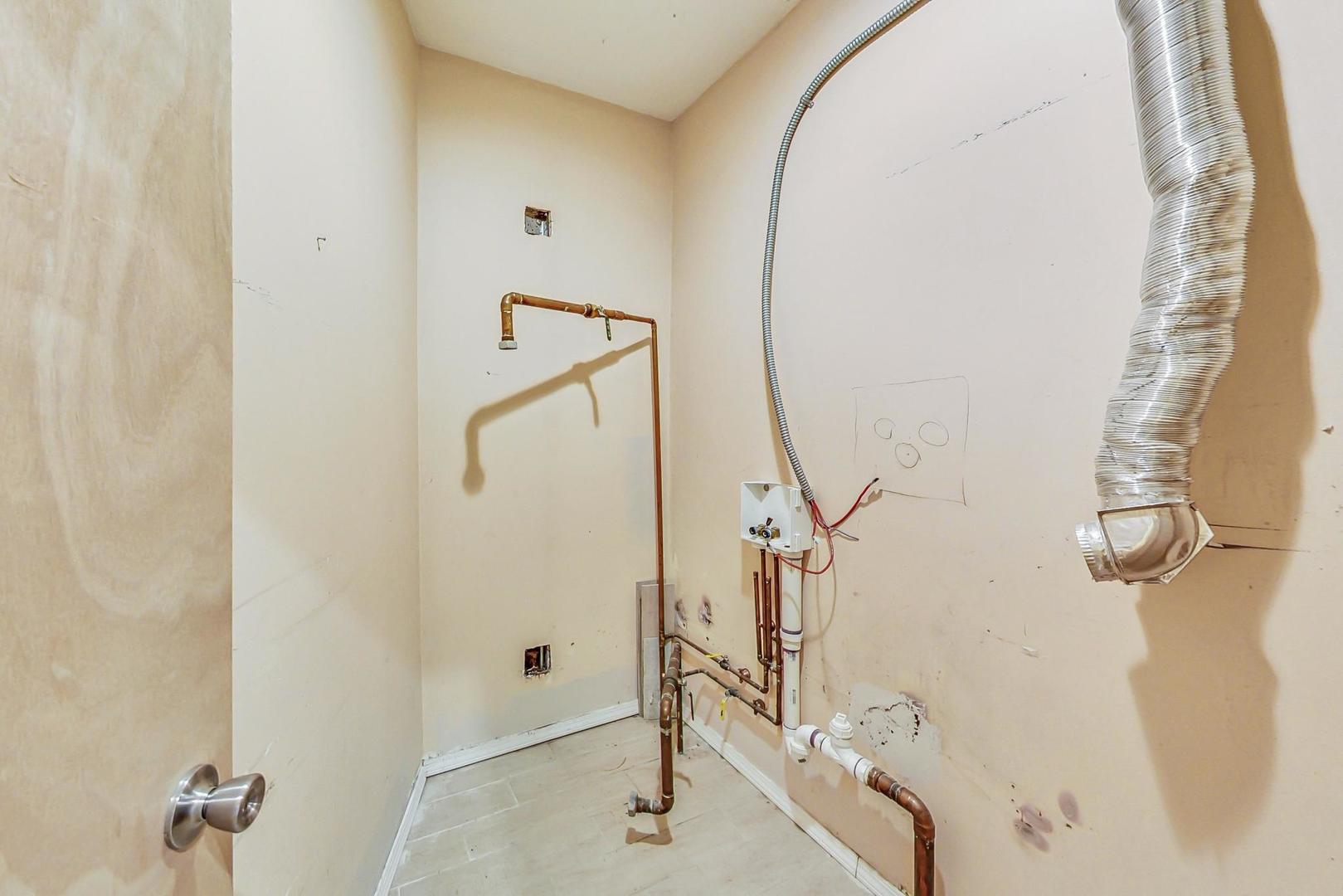 3125 North Lincoln Avenue Chicago IL 60657